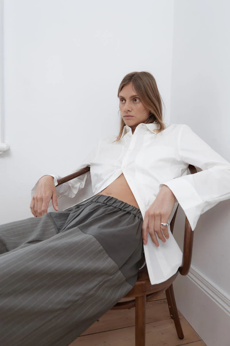 PANTALON DÉCONTRACTÉ À SURPIQÛRES