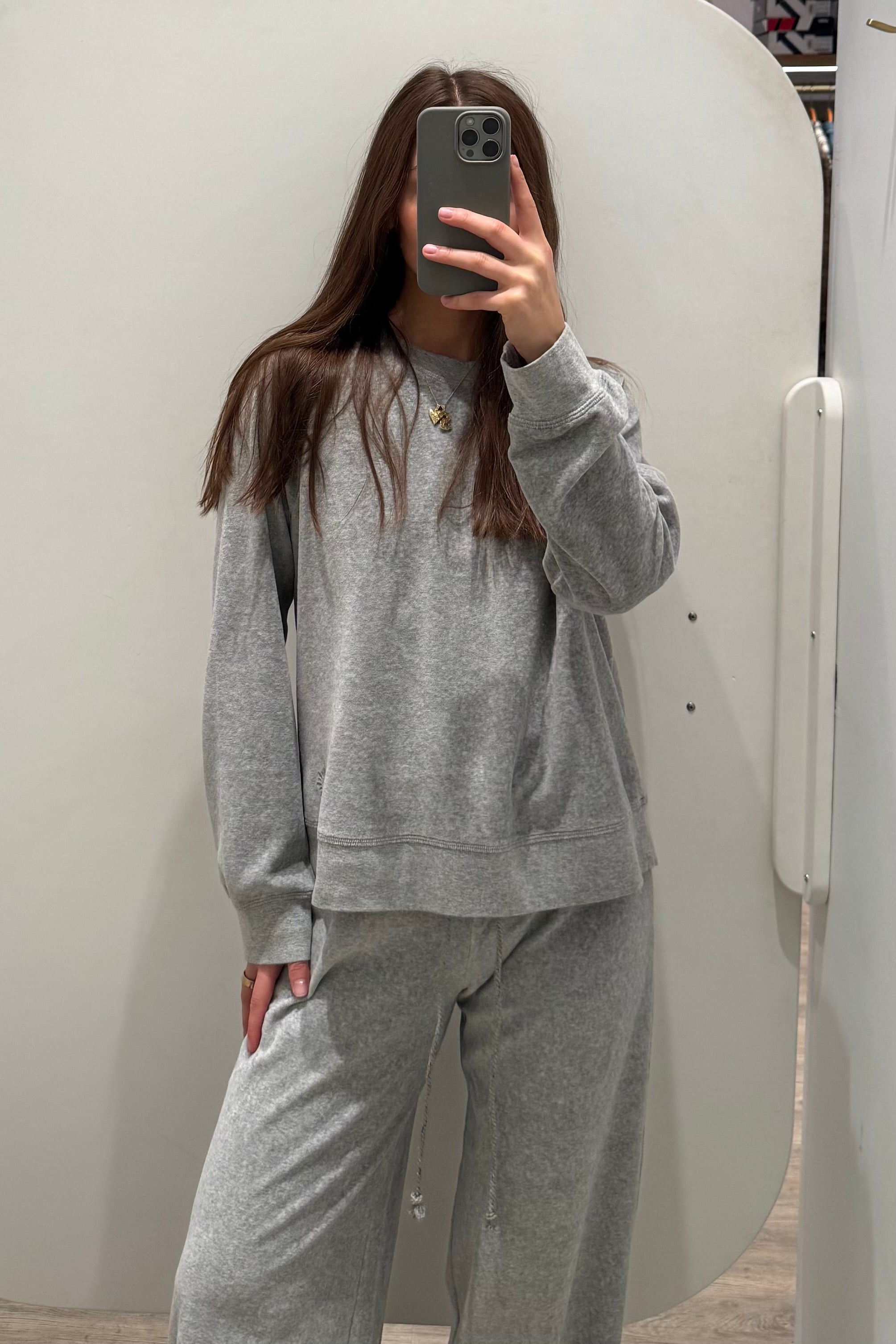 PIERRE VELOUR SWEATSHIRT