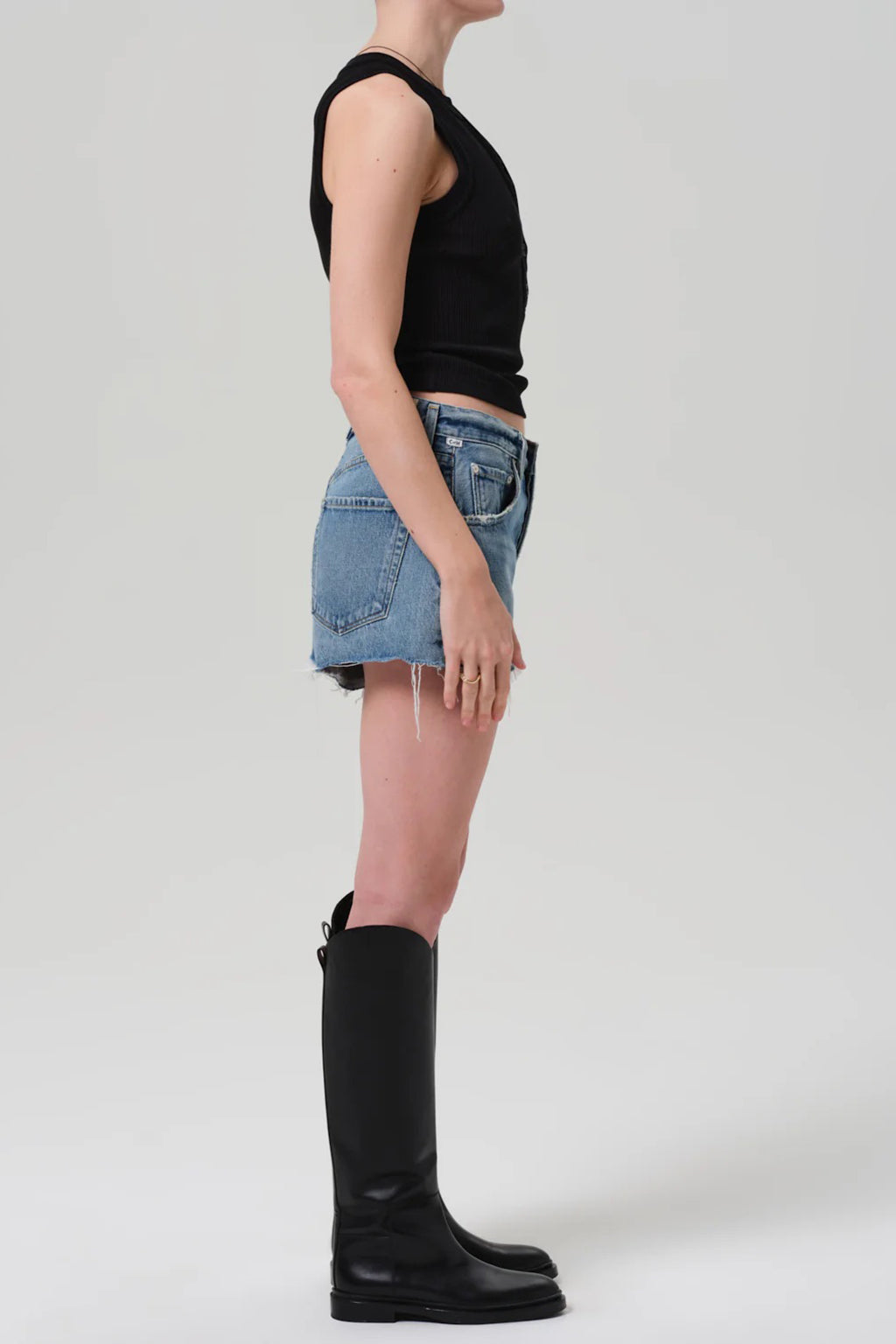 THE LORO SHORT IN GOWER