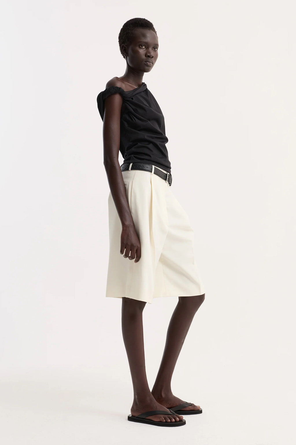 HAUT SCULPTURAL EN COTON ET SOIE
