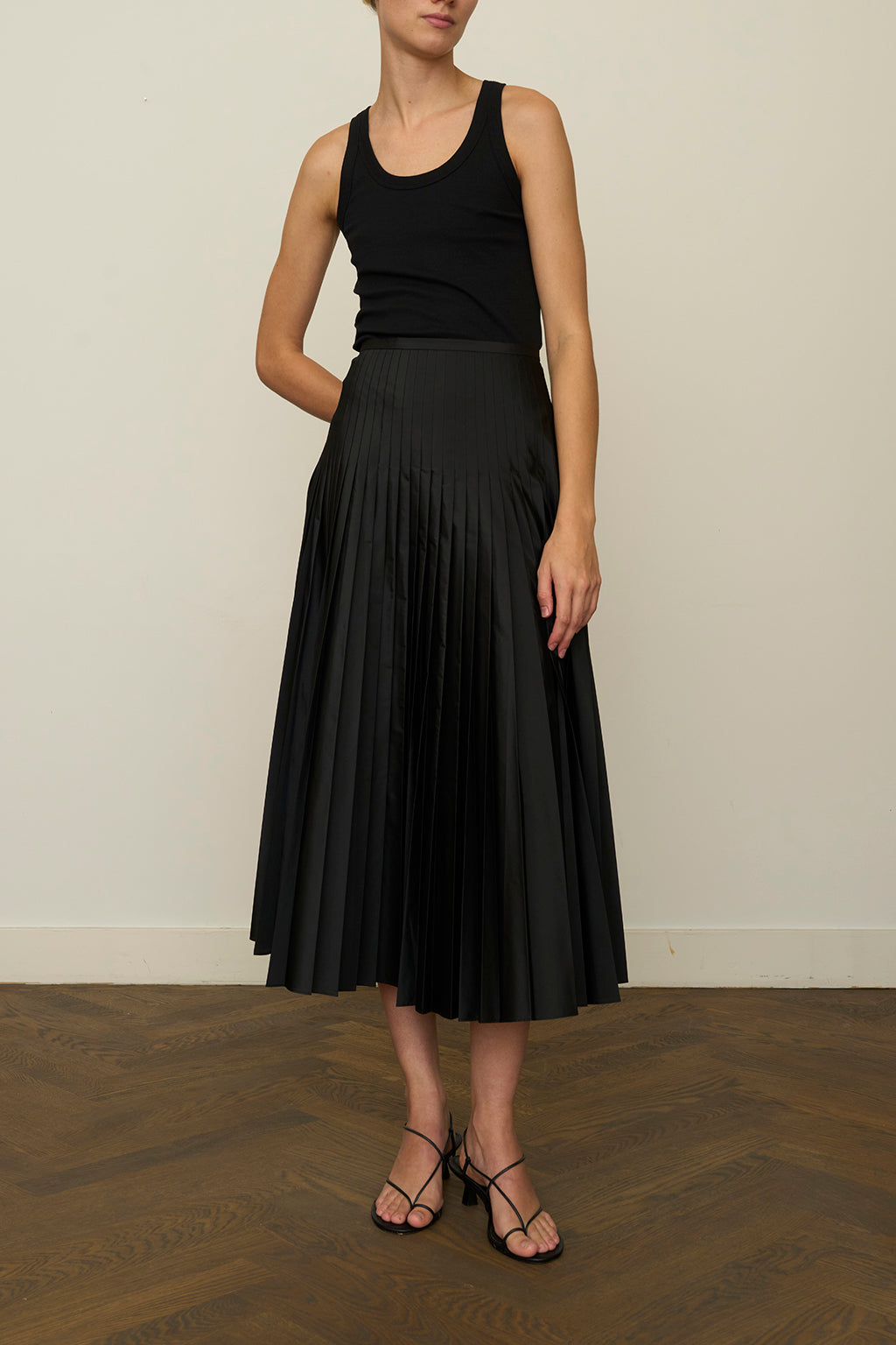 LONG KNITTED BUSTIER TOP *pre-order*