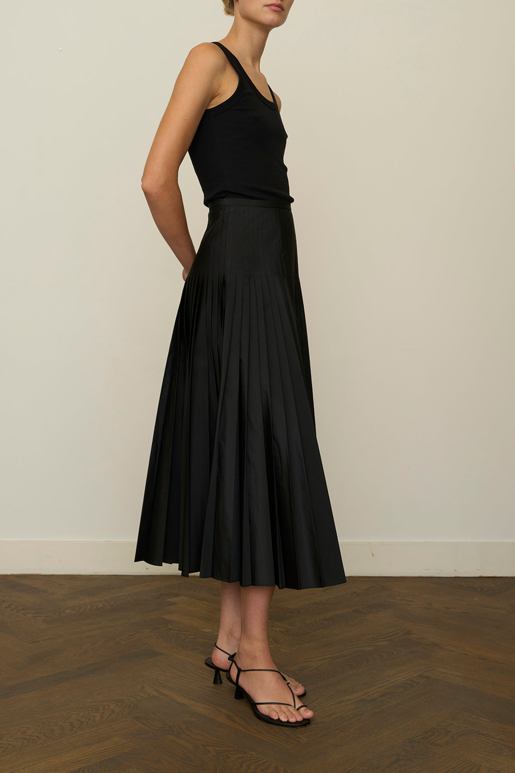 TECHNICAL PLISSÉ SKIRT *pre-order*