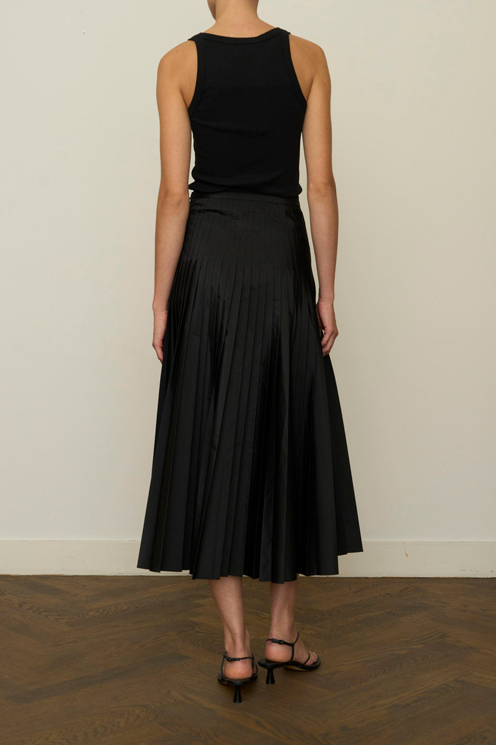 TECHNICAL PLISSÉ SKIRT *pre-order*