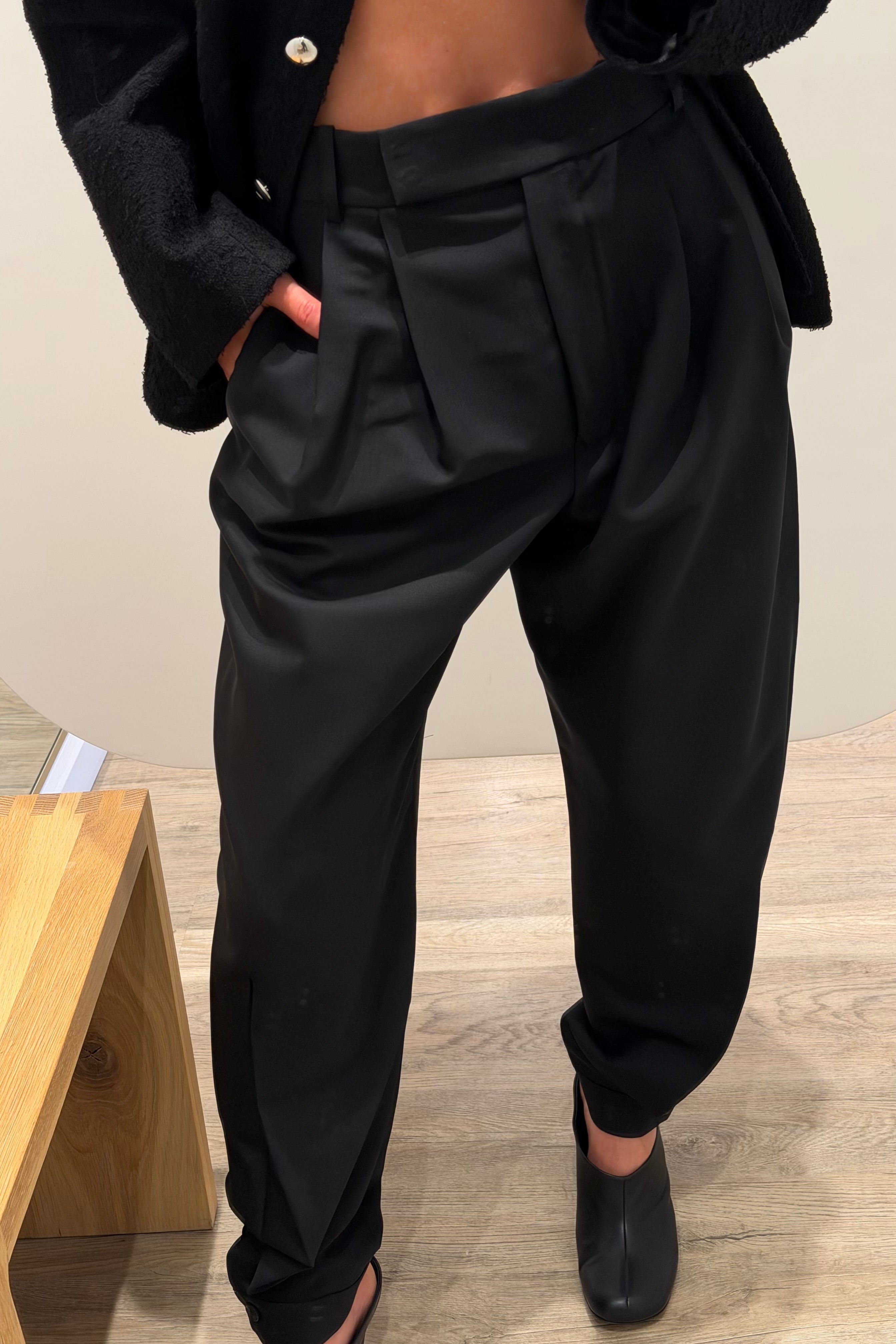 TAILORED CUFF TROUSERS