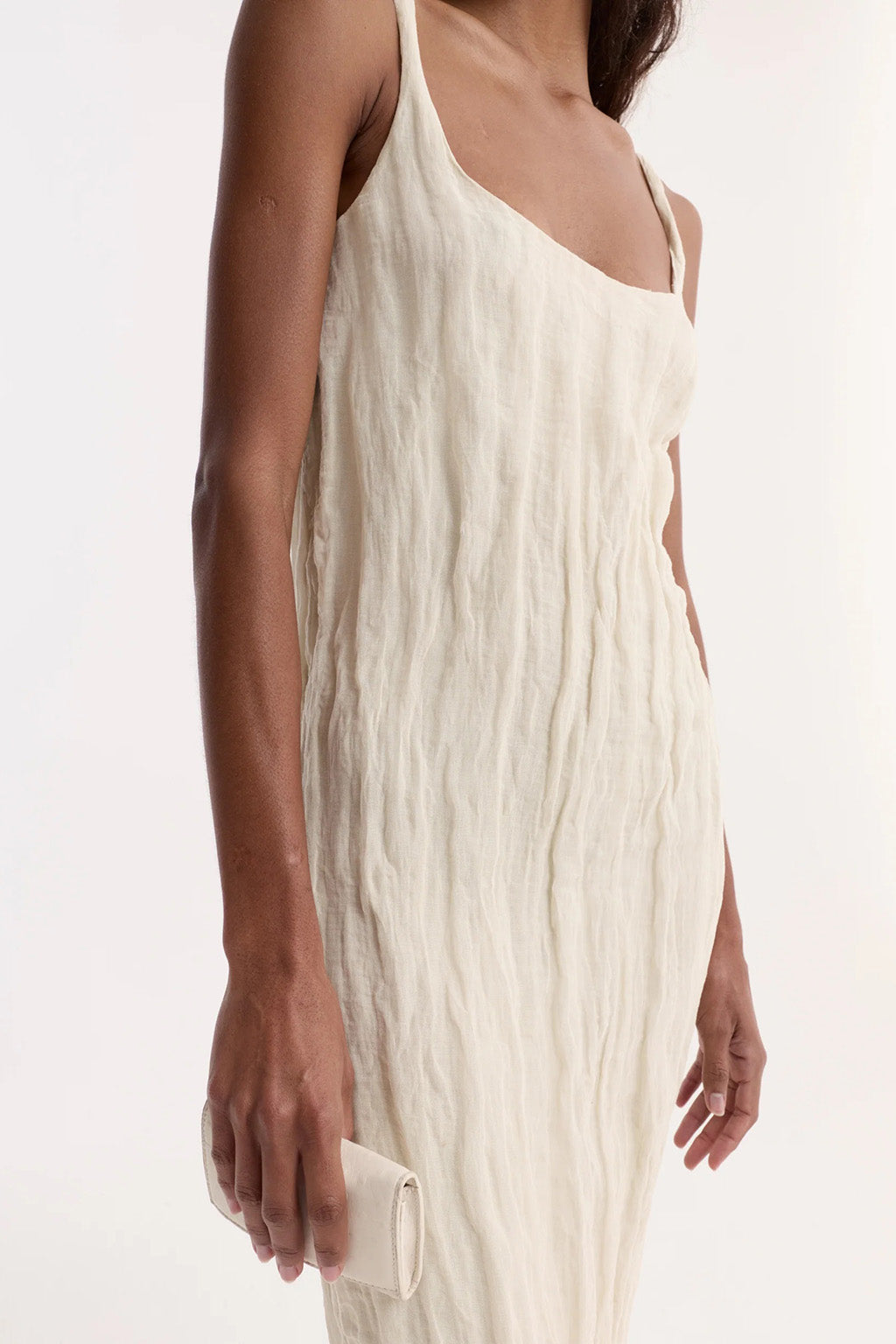 ROBE TEXTURÉE À COL CARRÉ