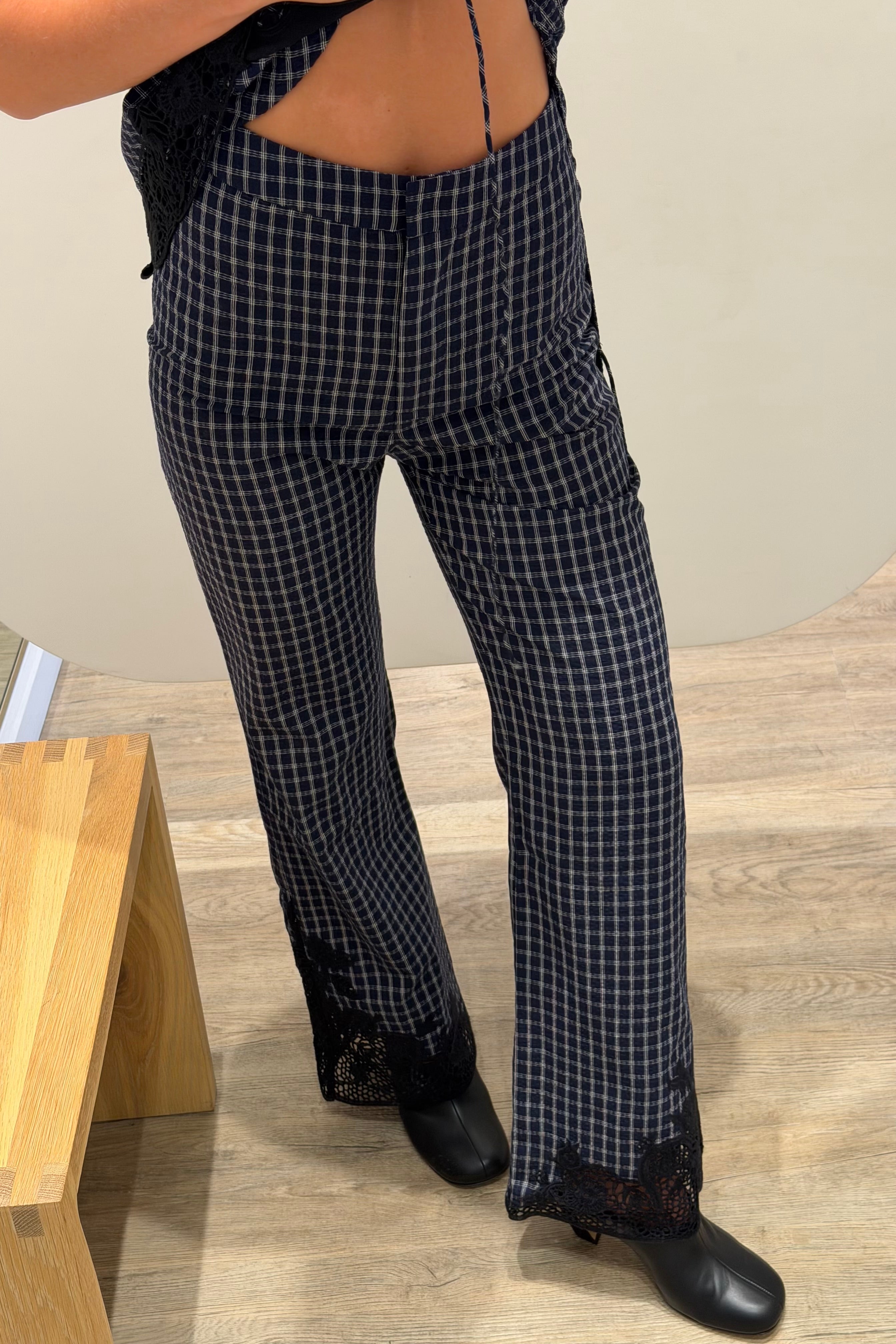 MAYA EMBROIDERED HANDKERCHIEF TROUSER