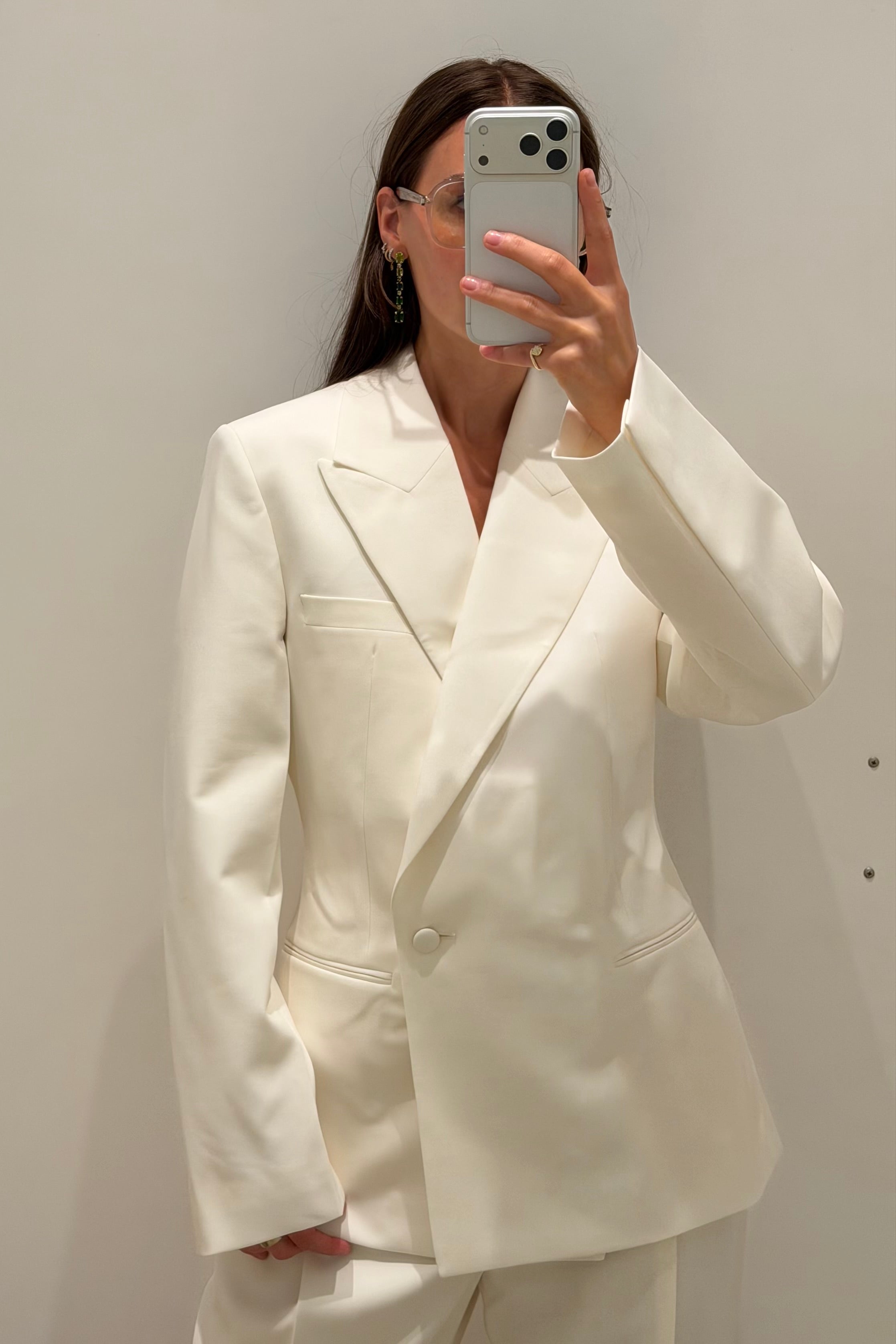 HOURGLASS SHAPED BLAZER