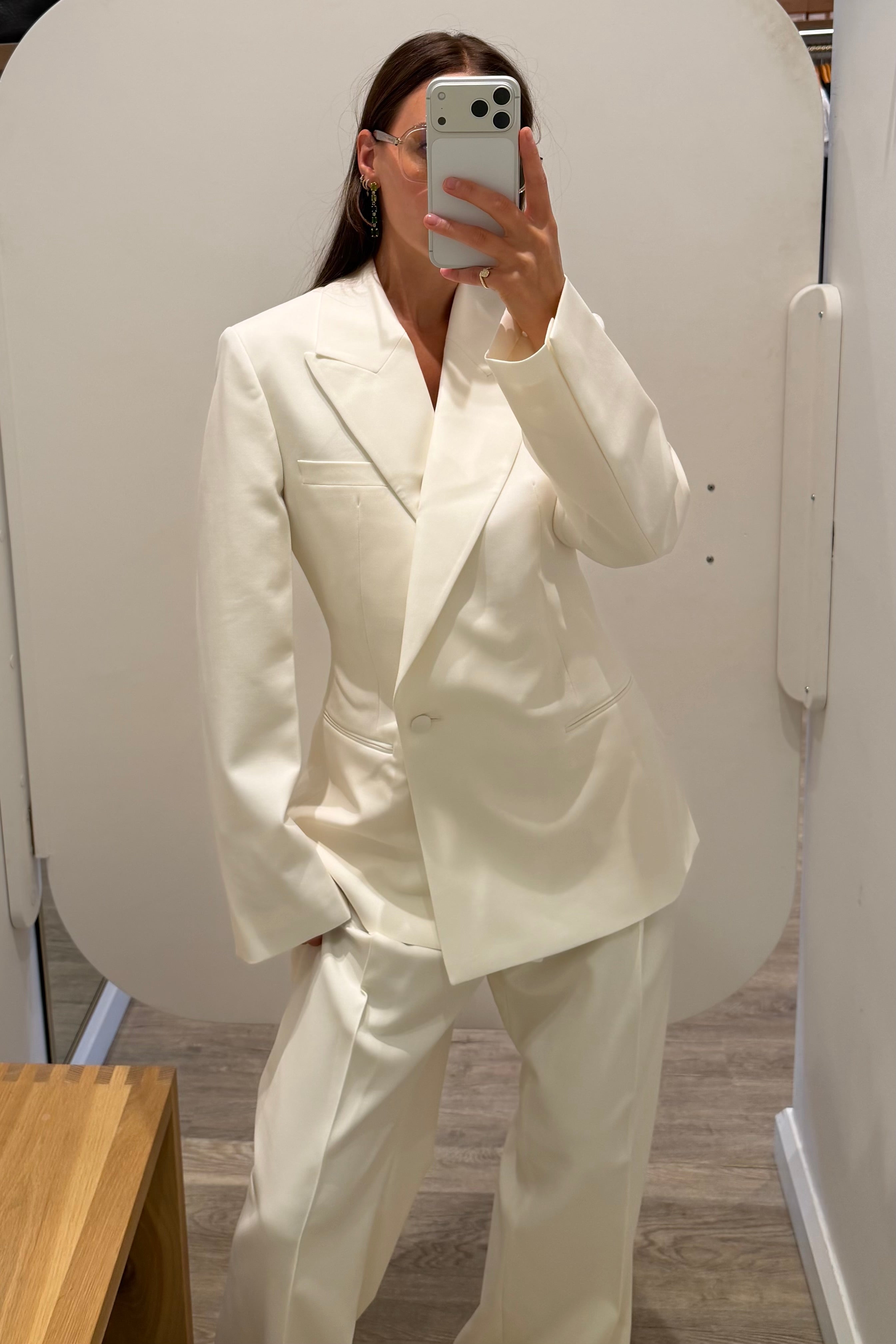 HOURGLASS SHAPED BLAZER