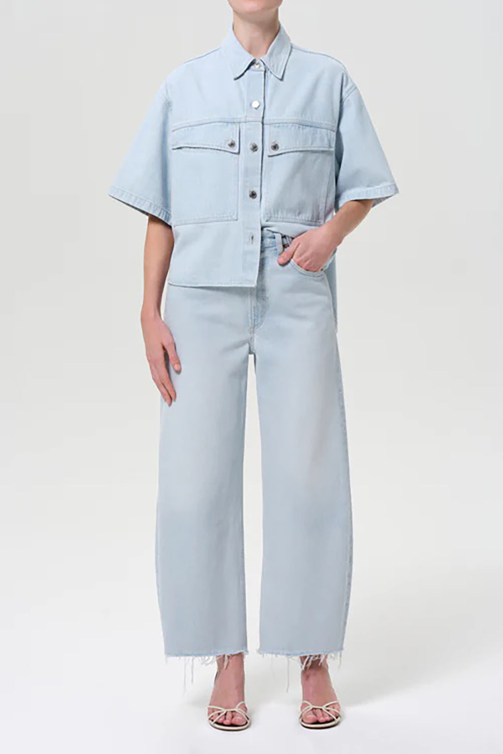 LOW CURVE FRAY JEAN IN FLOURISH