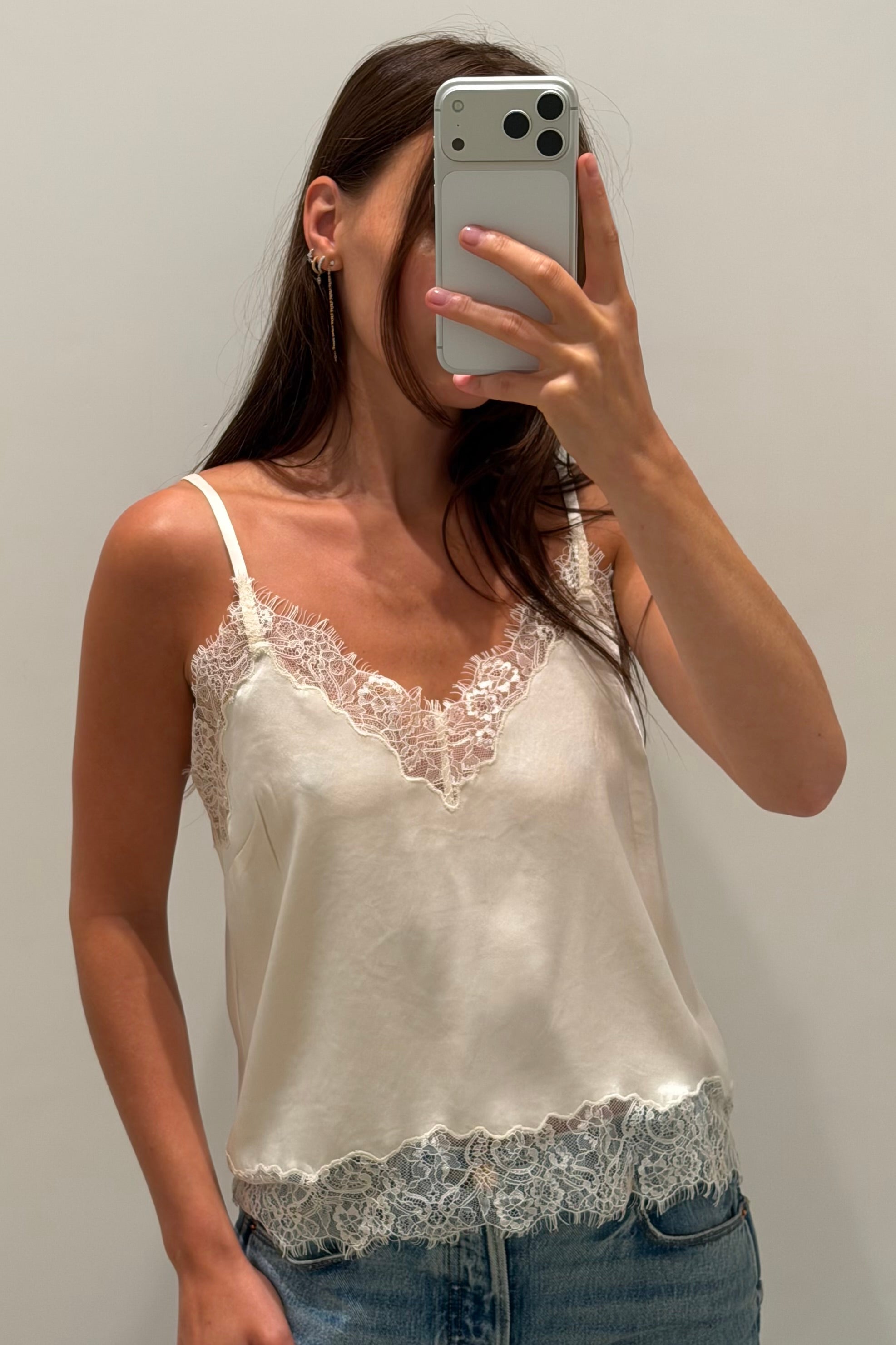 LACE TRIMMED CAMI