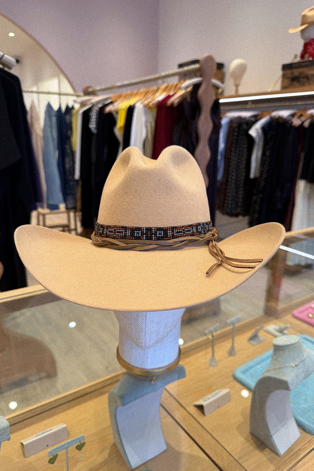 BEADED HAT BAND IN BLACK, BROWN & GREY