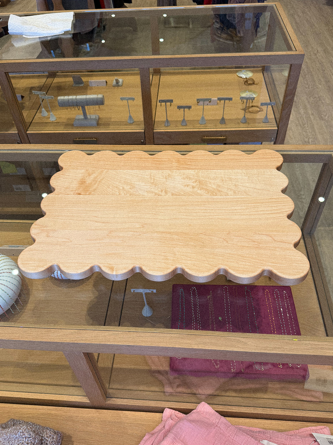 SCALLOPED SERVING BOARD *pre-order*