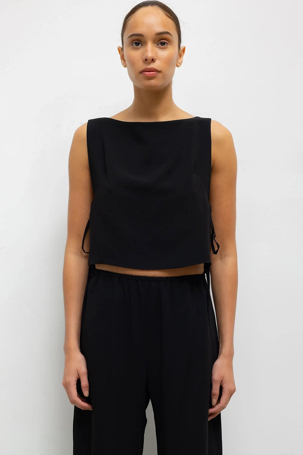 ARI BOATNECK TIE TOP