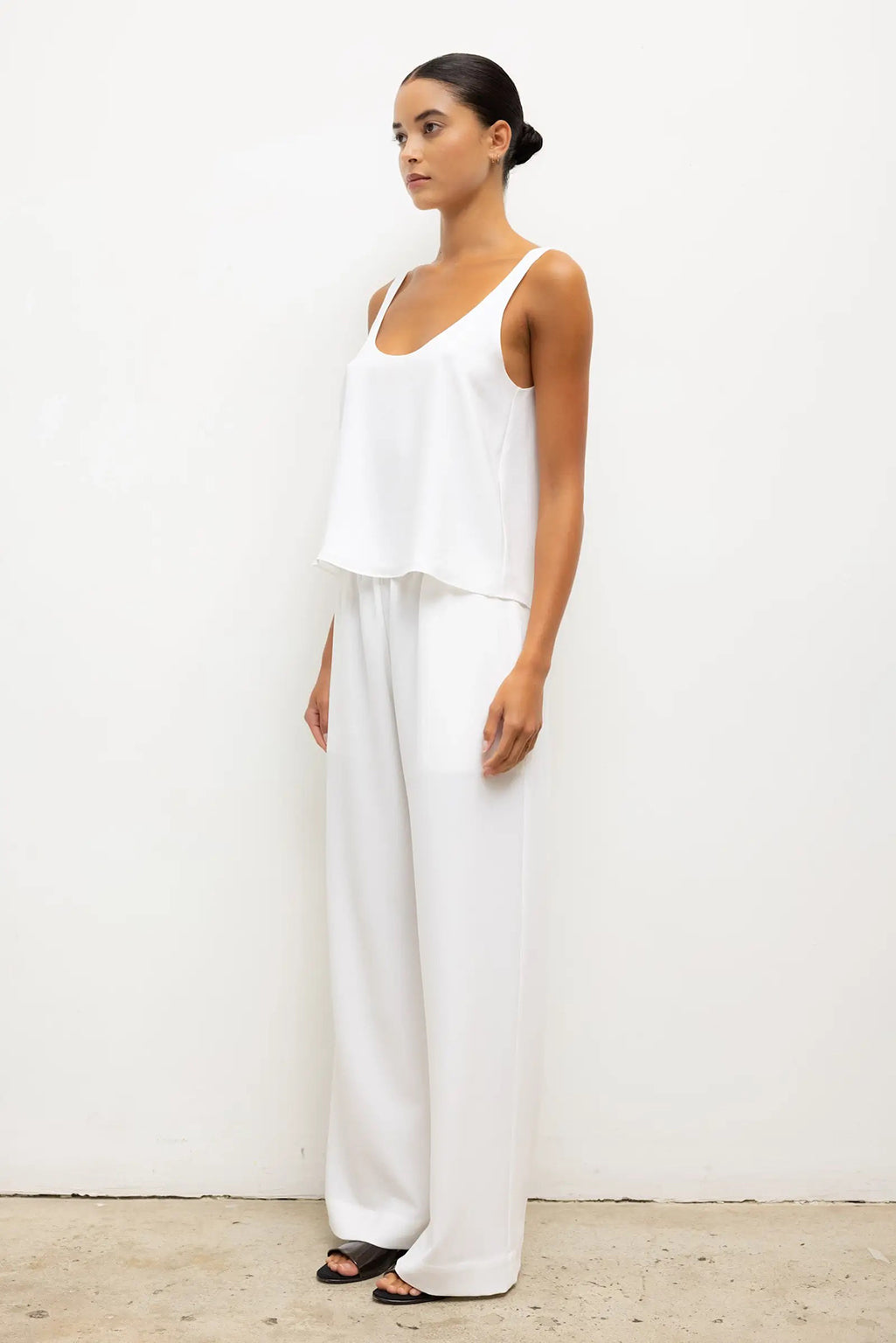 ARI SCOOP NECK TANK