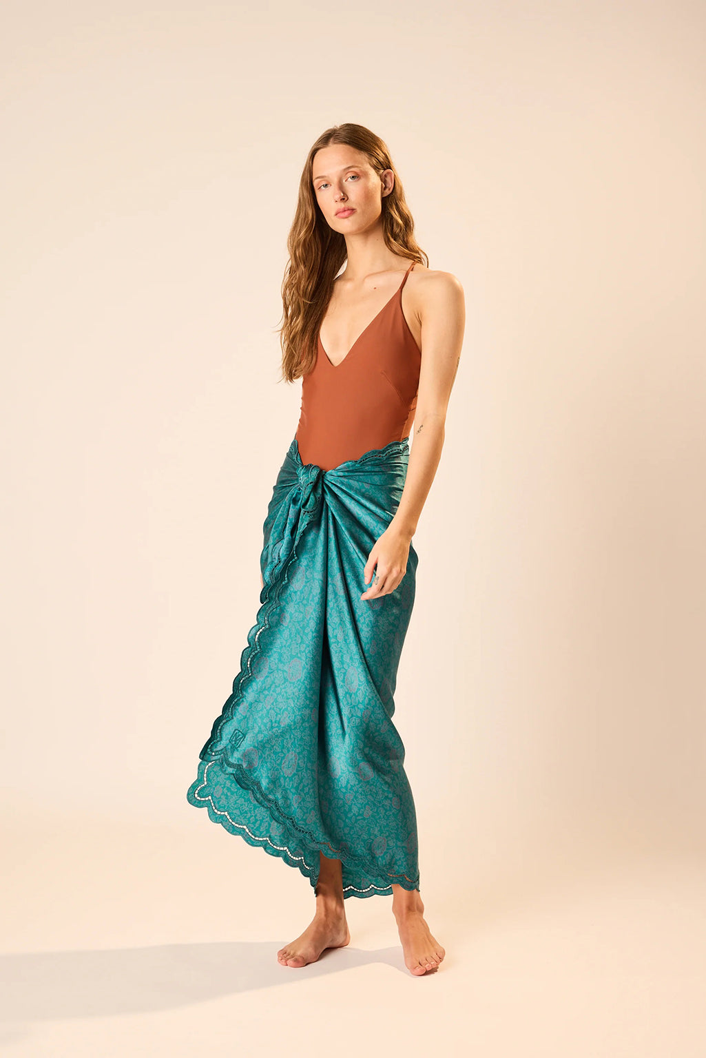EMBROIDERED SILK PRINT SARONG/SCARF