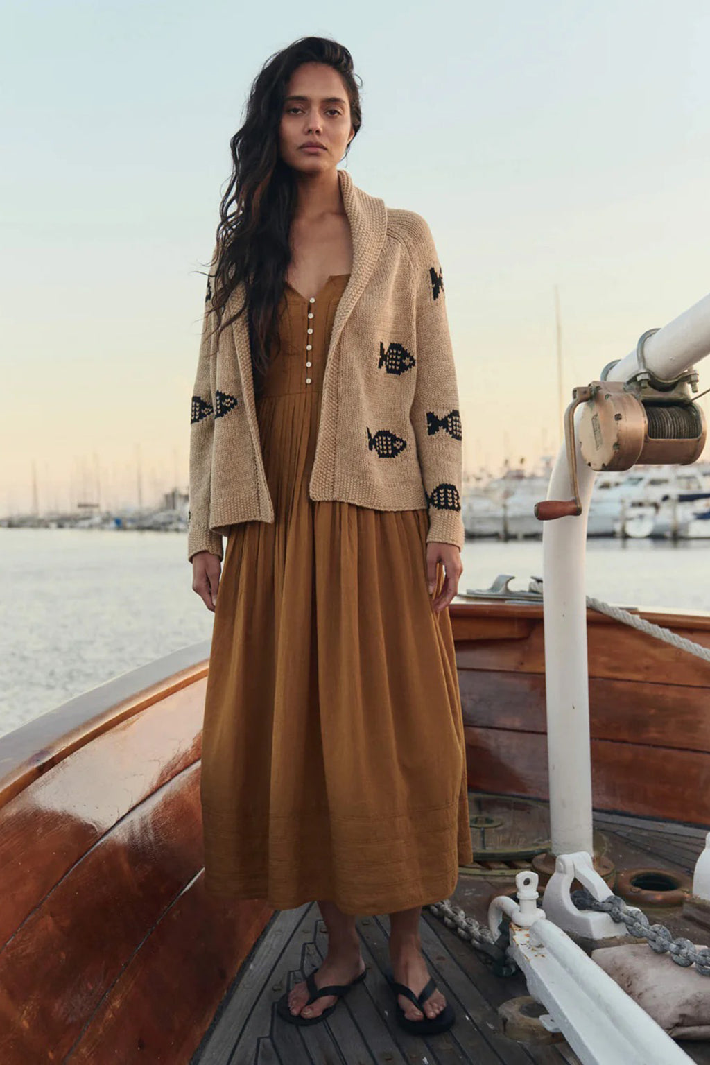THE SWIMMING FISH LODGE CARDIGAN