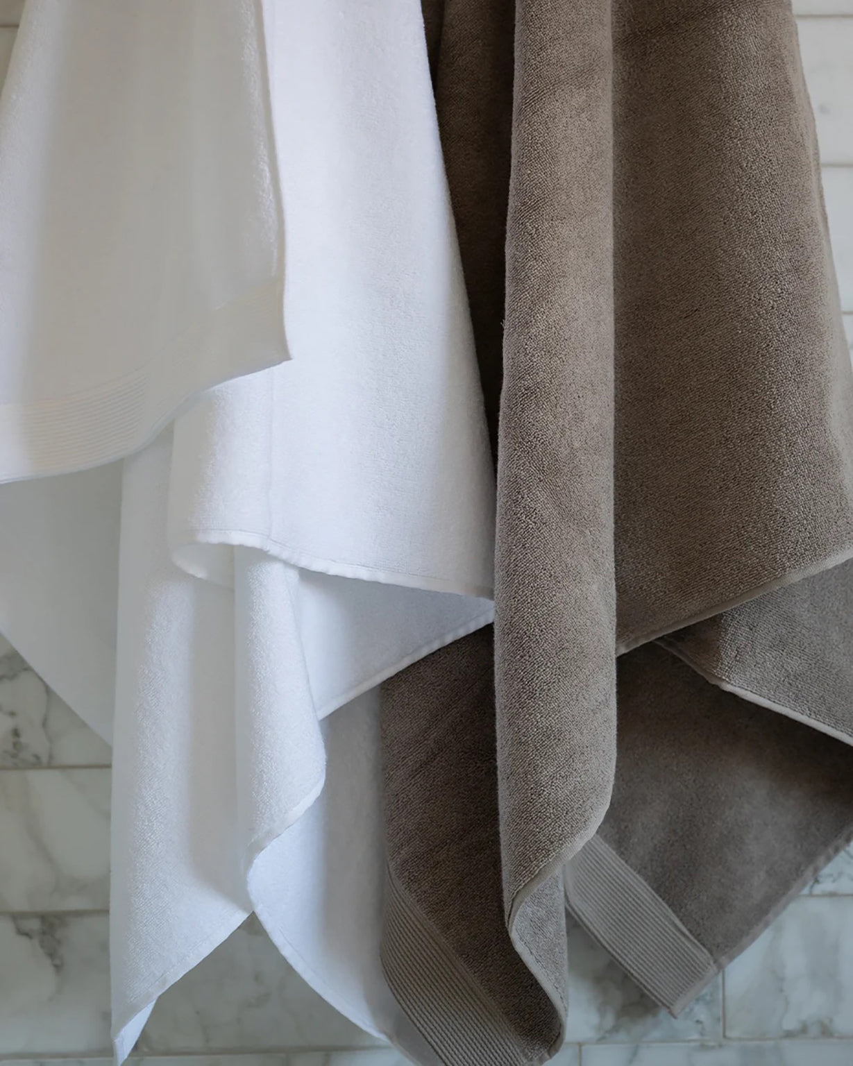 THE BATH TOWEL TRUFFLE