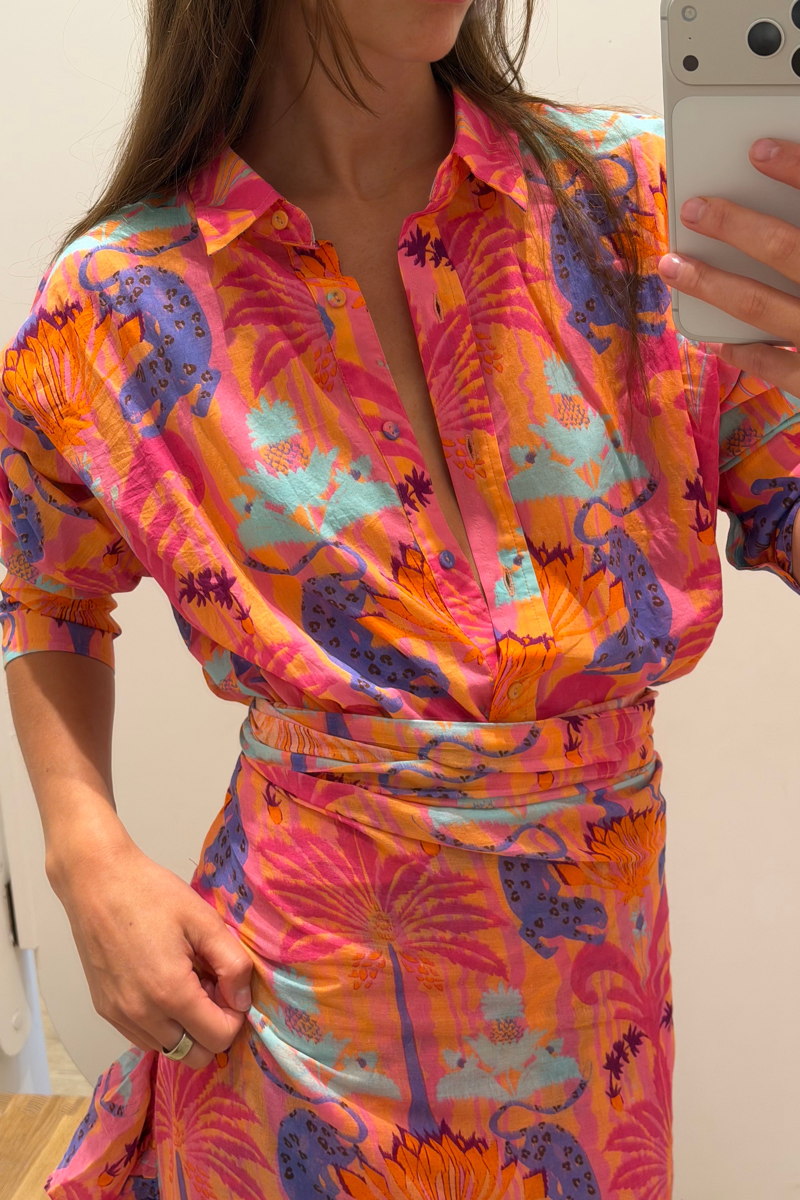 CLASSIC BUTTON DOWN