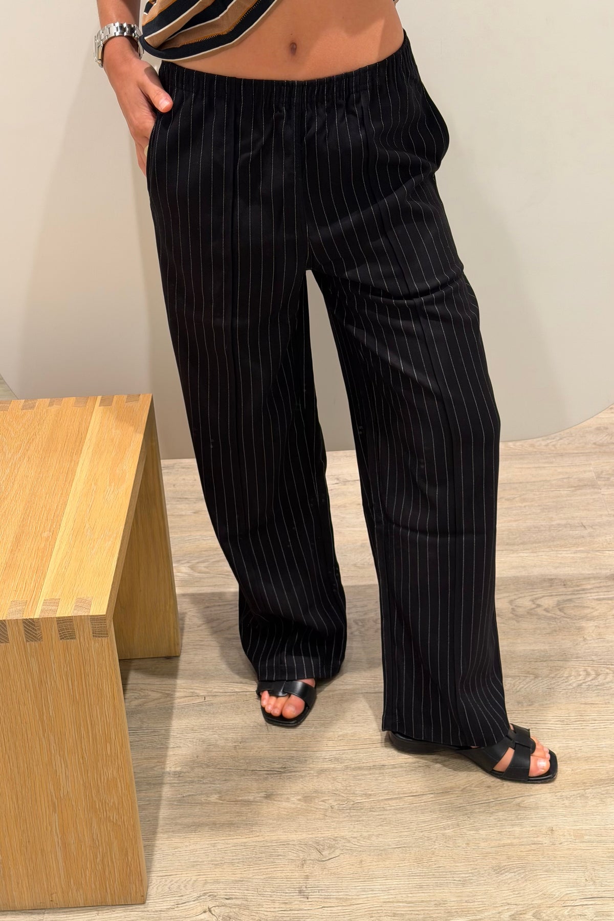 THE TRACKSUIT PINTUCK PANT