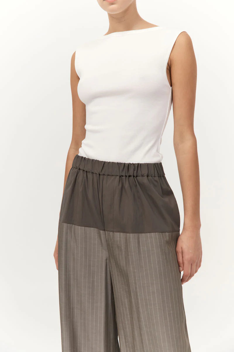 PANTALON DÉCONTRACTÉ À SURPIQÛRES