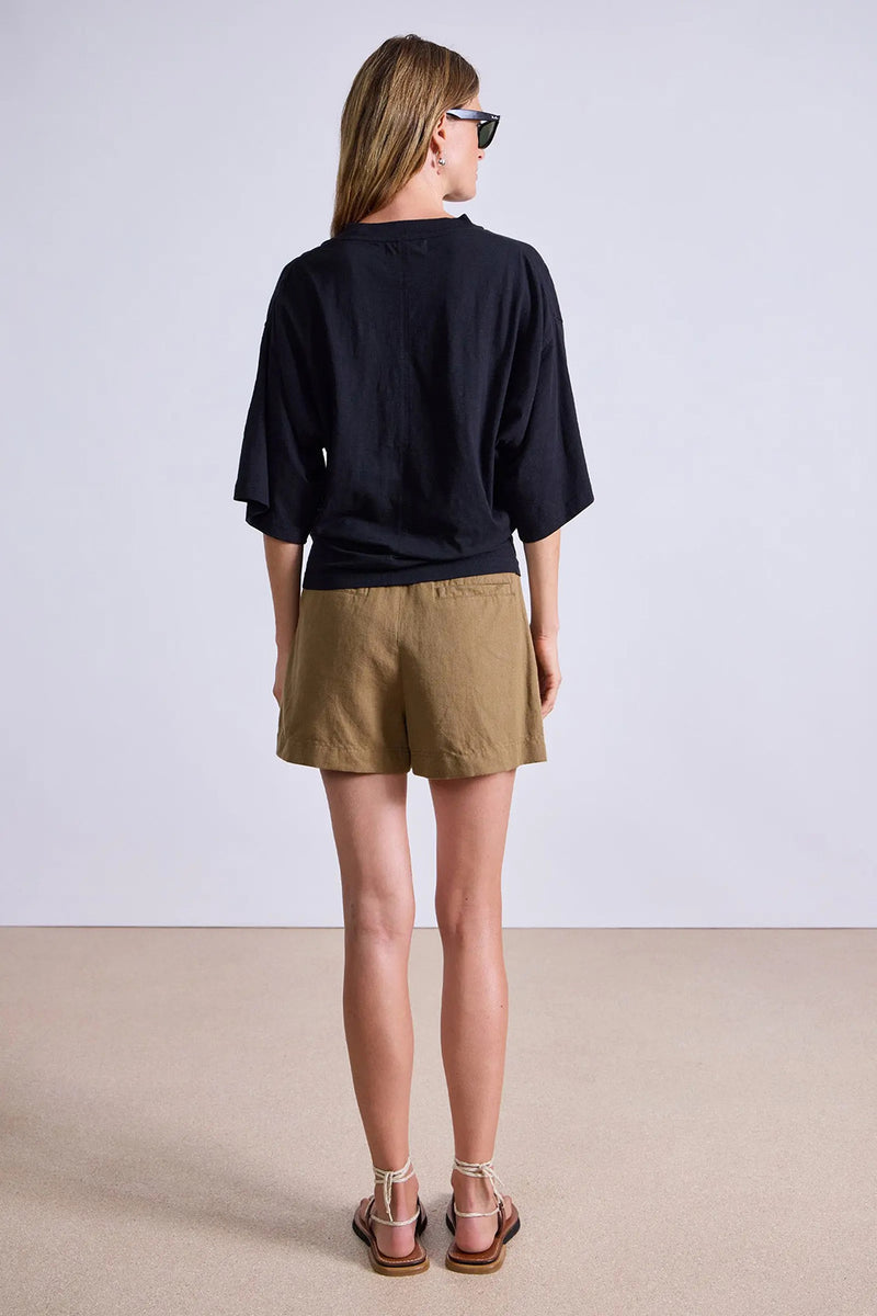 SHORT BARI SHORT