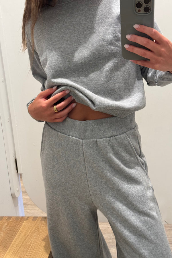THE WIDE LEG TERRY TROUSER
