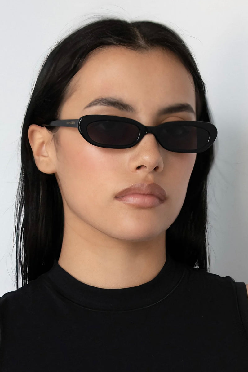 LOLA SUNGLASSES