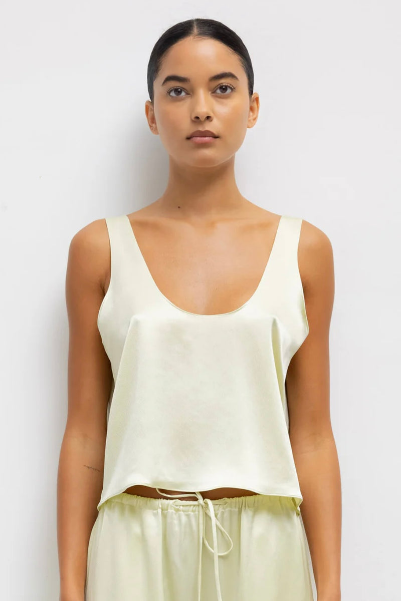 BARB SCOOP TANK