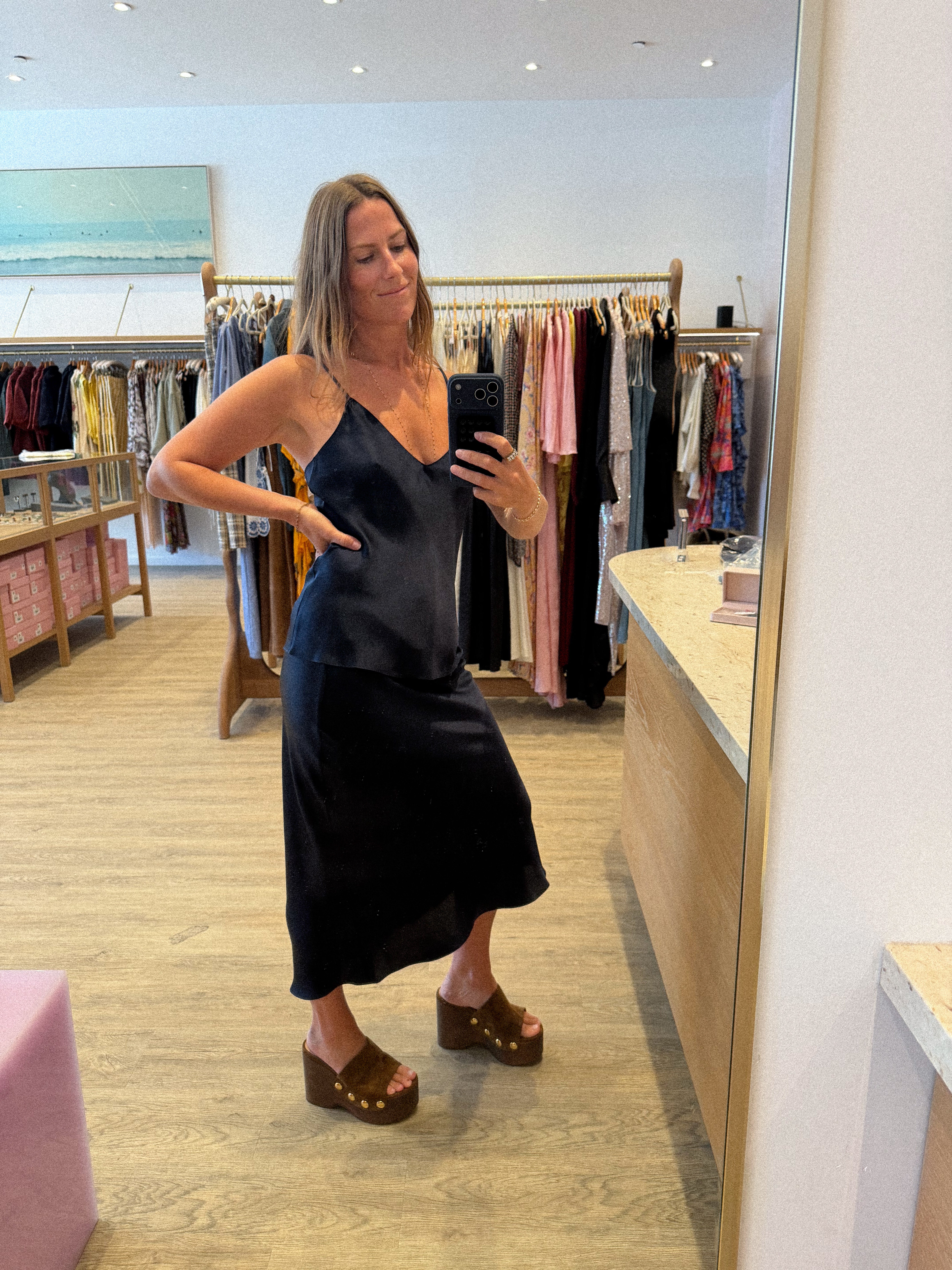 GLORIA V-NECK BIAS SILK TANK
