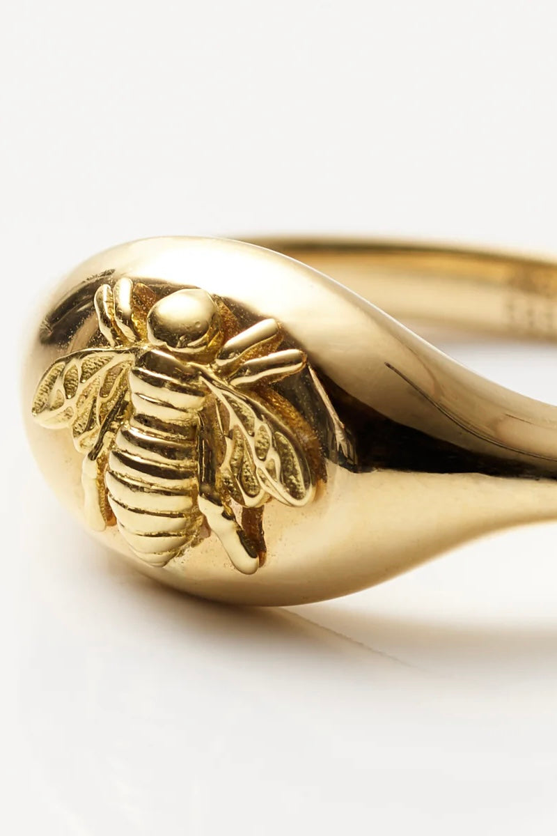 BEE SIGNET RING