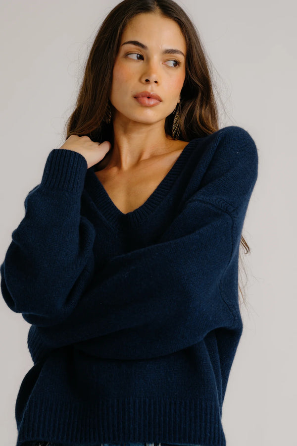 CORA SCOOP NECK SWEATER