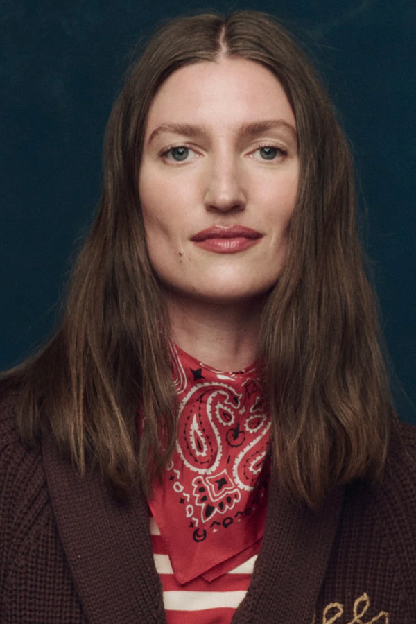THE SILK BANDANA IN TRUE RED