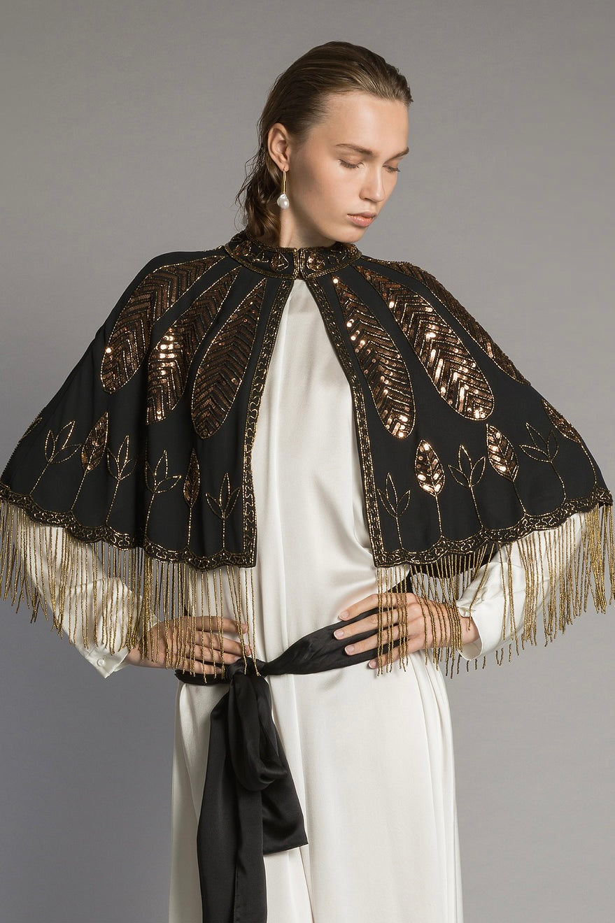 THE QUEEN'S BEADS CAPE