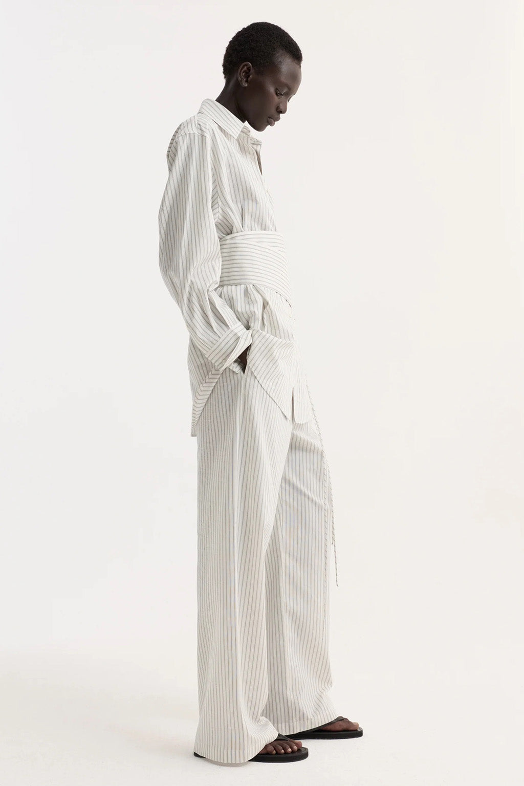 CHEMISE CEINTURÉE EN SOIE RAYÉE