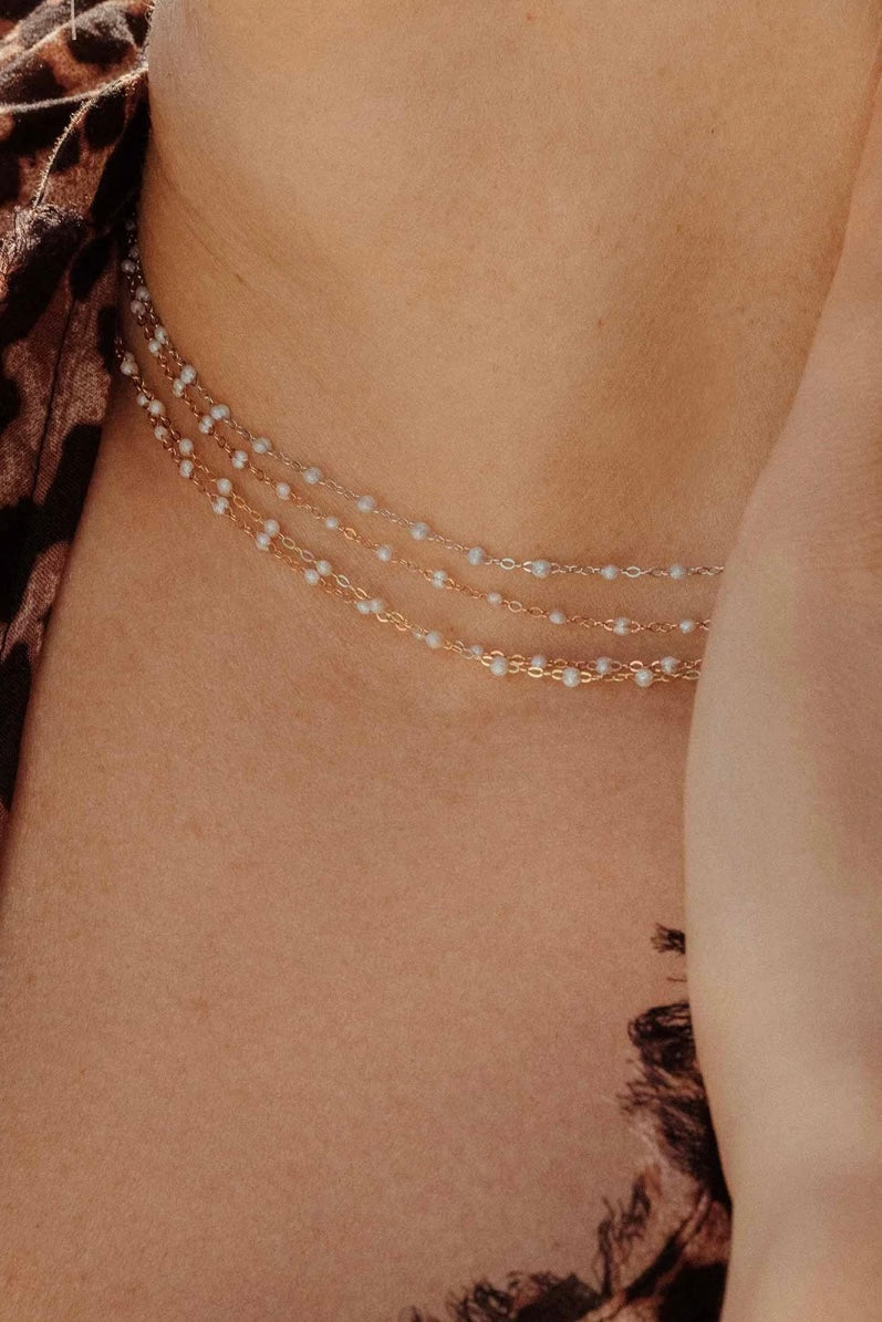 CLASSIC 16" GIGI NECKLACE IN OPAL