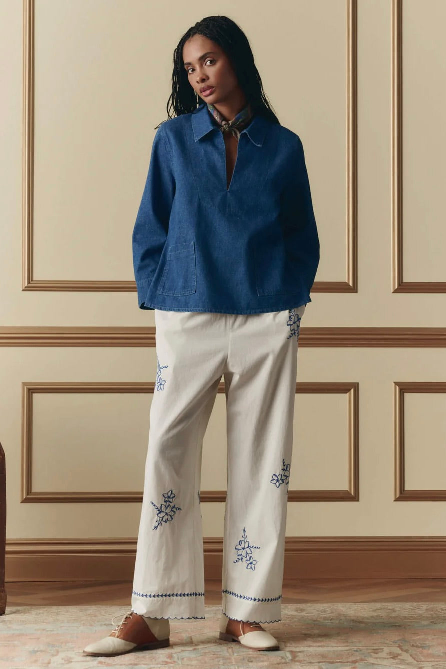 LE PANTALON WEEKEND AVEC BRODERIE MOUCHOIR