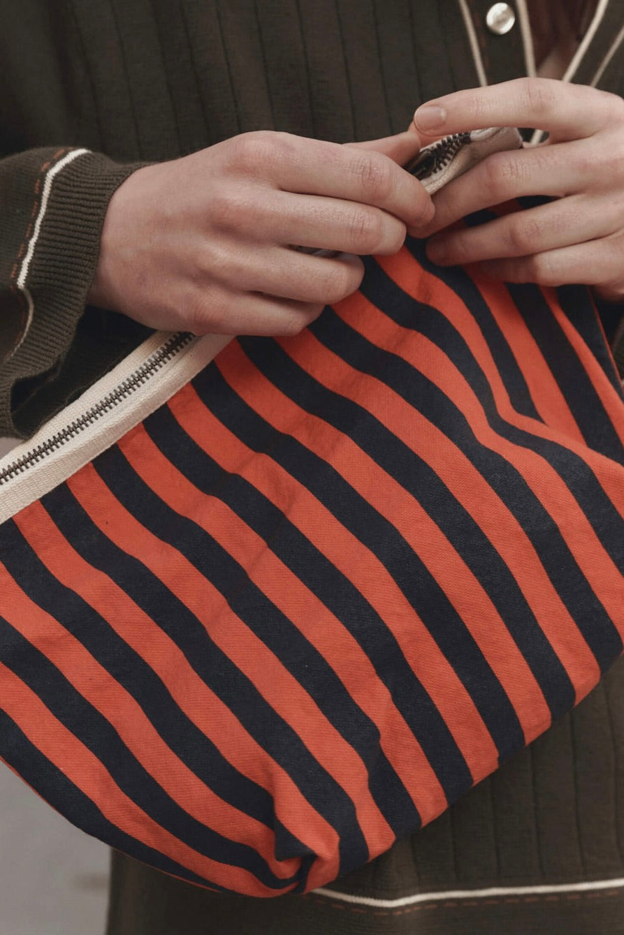 THE STRIPE POUCH