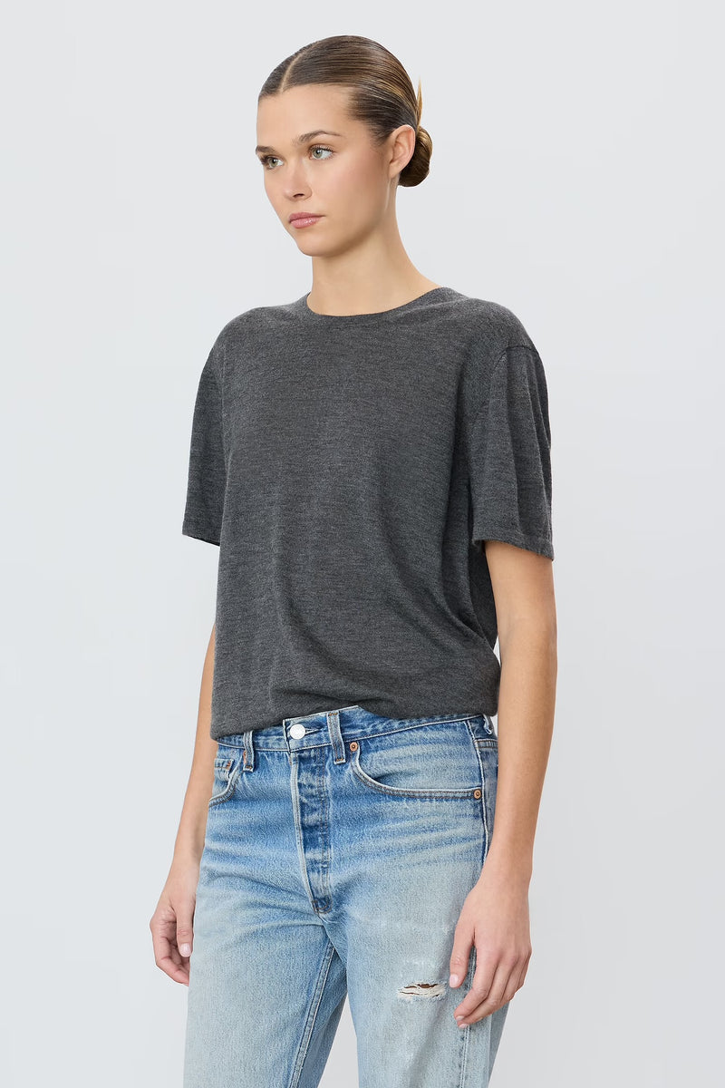 BOYFRIEND T-SHIRT