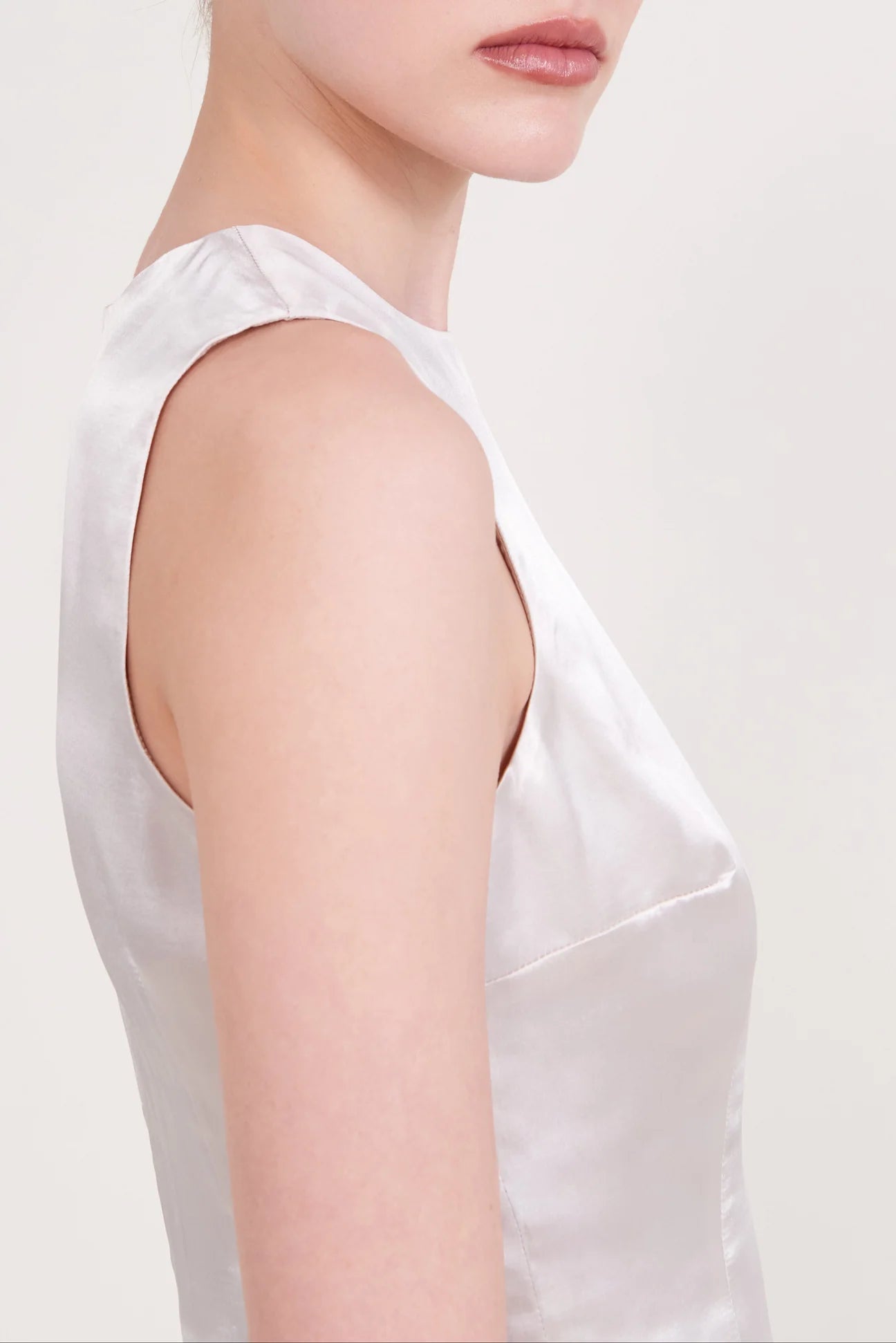 NORI SATIN TOP