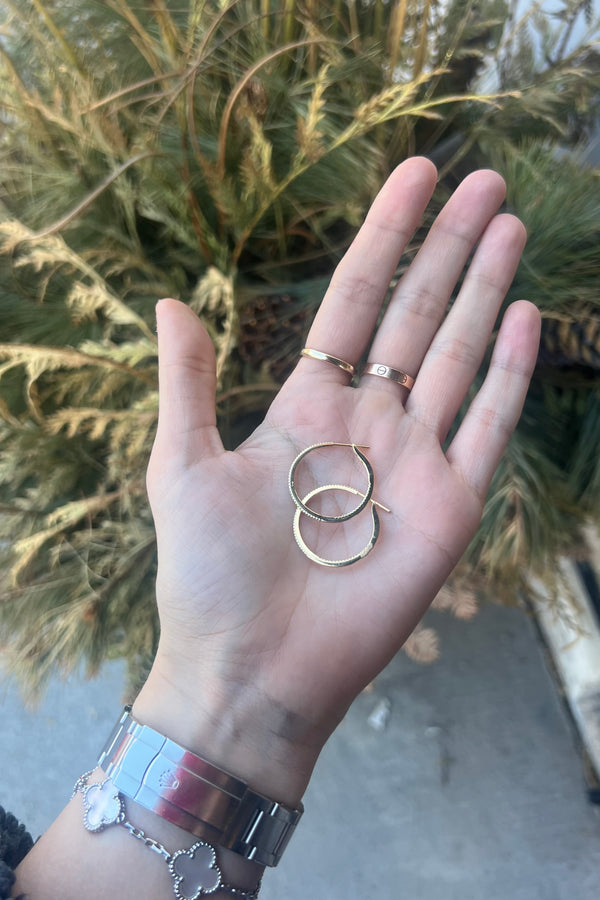 1' SKINNY ROUND DIAMOND HOOPS