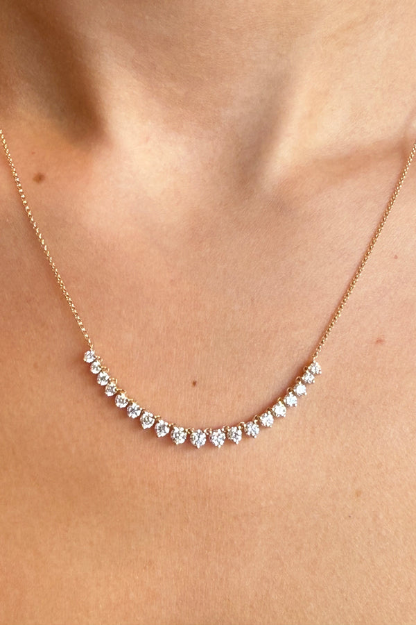 GRADUATED DIAMOND NECKLACE