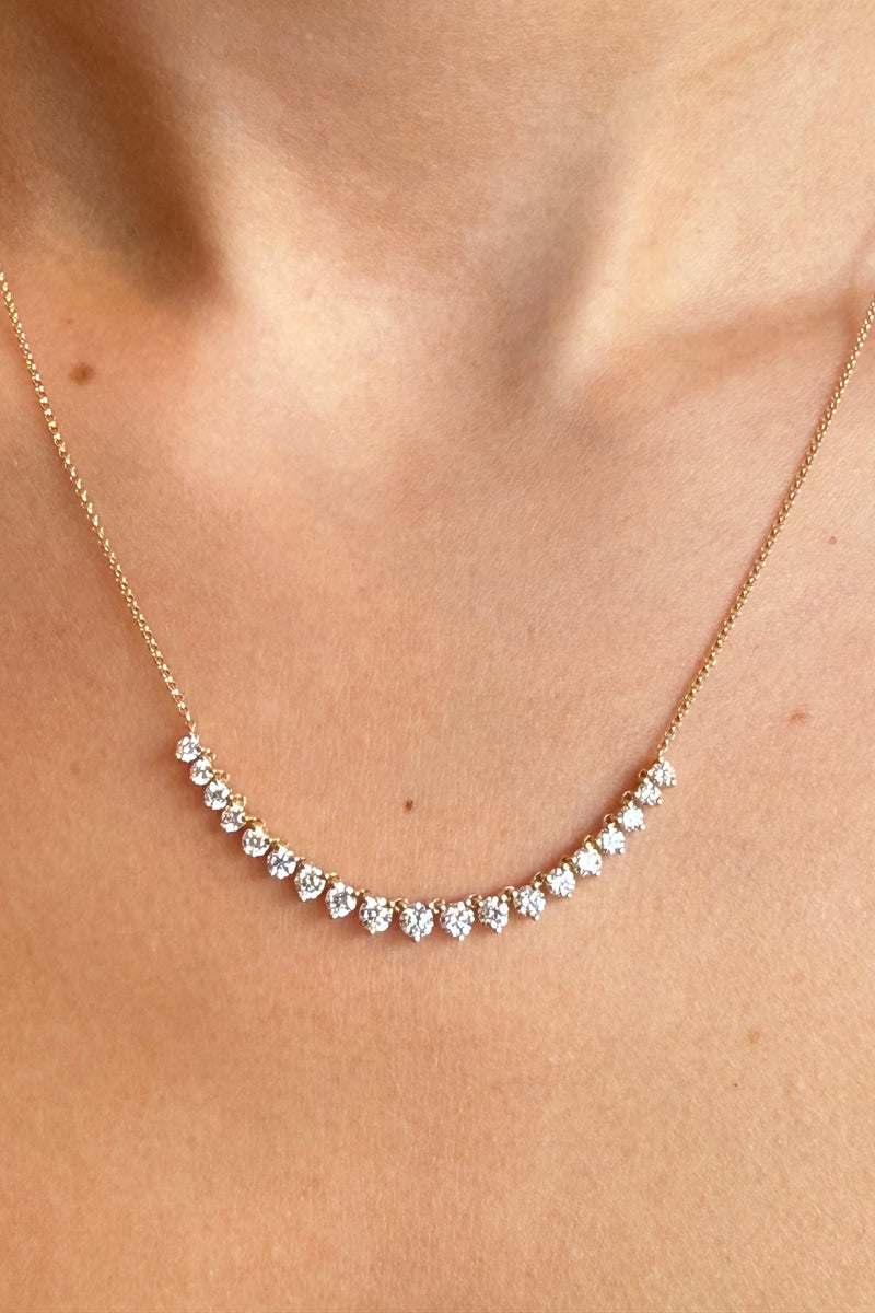 GRADUATED DIAMOND NECKLACE