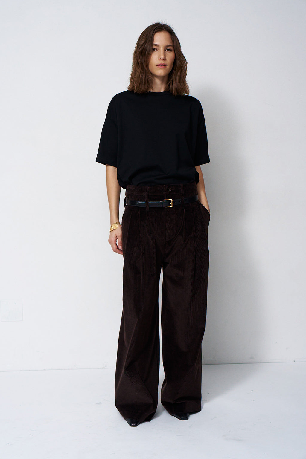 THE TRIPLE PLEAT CORDUROY TROUSERS