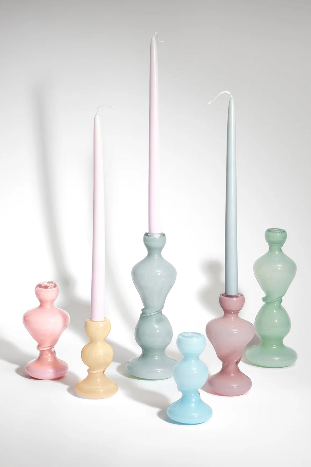 CANDLE HOLDER MEDIUM IN RHUBARB