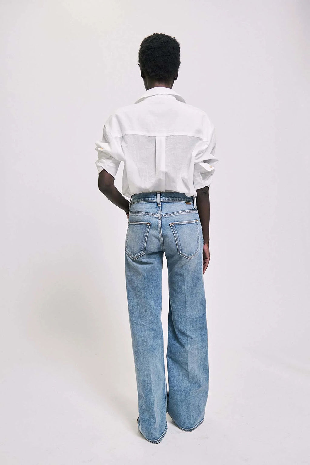 THE MID RISE CREASE JEAN *pre-order*