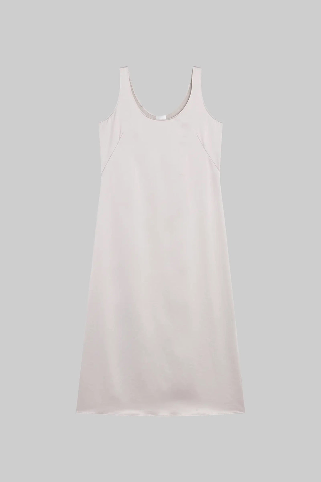 ROBE BARB À ENCOLURE PELLE