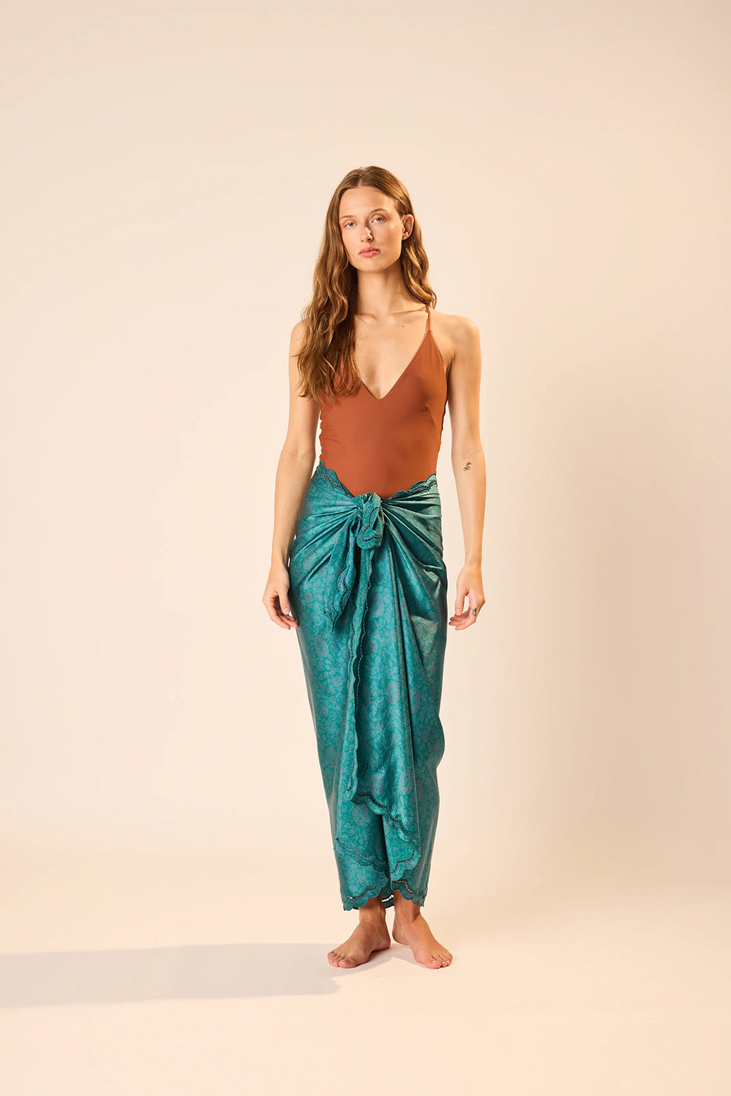EMBROIDERED SILK PRINT SARONG/SCARF