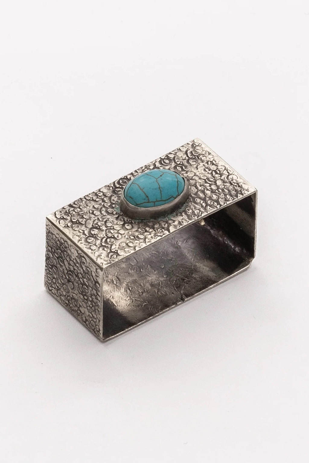 SILVER STAMPED NAPKIN RING WITH TURQUOISE