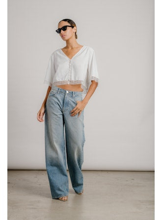 SIMONE SHORT SLEEVE BUTTON DOWN TOP WITH LACE
