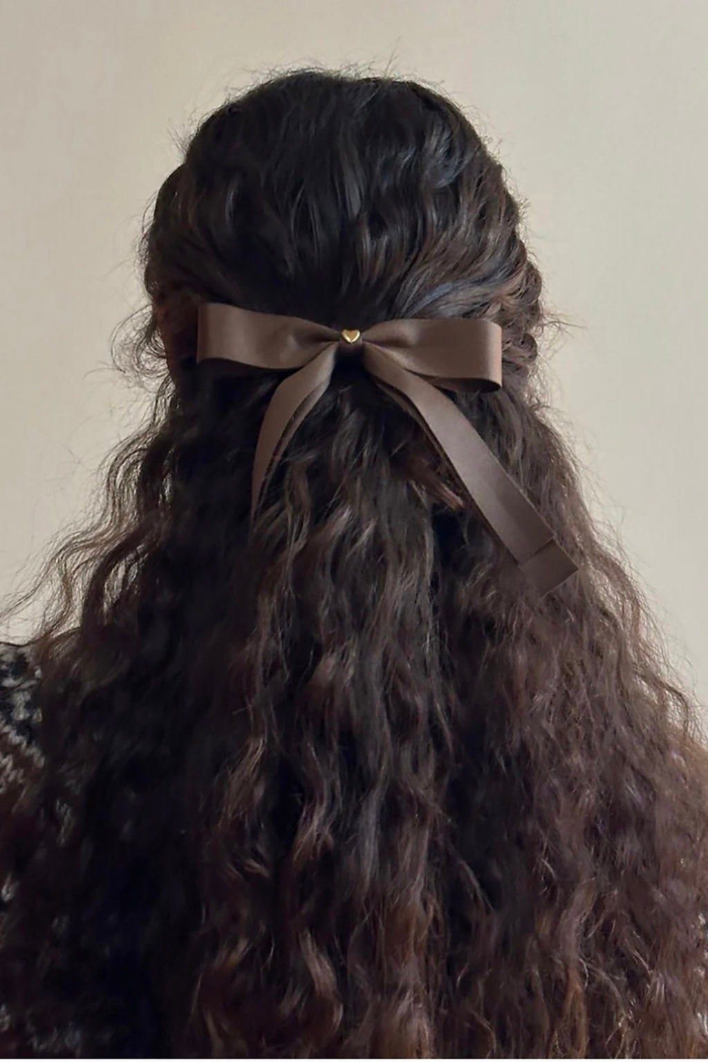 BOW BARRETTE HAIR CLIP IN TOASTED SUGAR